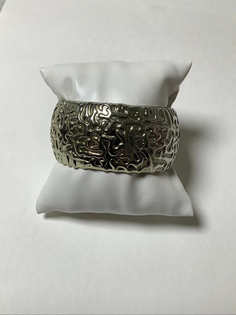 Fornash Gold-Tone Wavy Textured Wide Hinge Cuff Bracelet Boho Statement A7-63